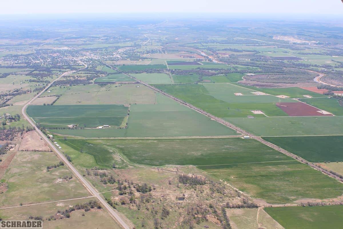 OKLAHOMA LAND AUCTION, 550+/ ACRES OFFERED IN 7 TRACTS Brent Wellings